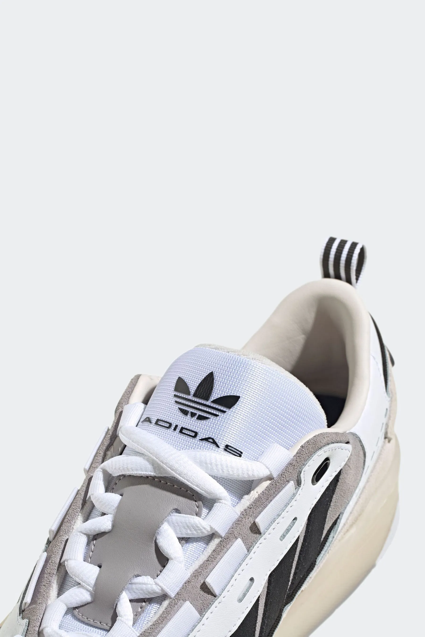 adidas originals Allenatori Adi2000    