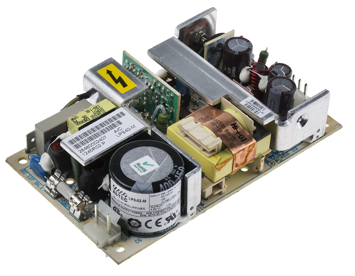 Alimentatore switching Artesyn LPS42-M, 40W, ingresso 120 → 300 V dc, 85 → 264 V ac, uscita 5V cc, 11A