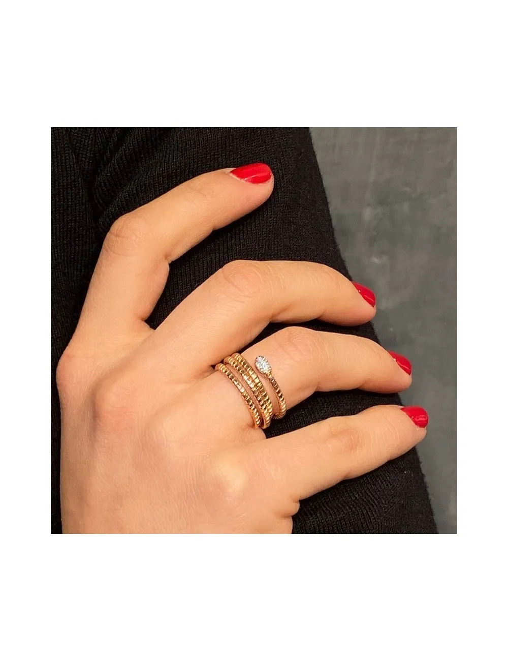 Anello armonico a serpente in oro rosa e Brillanti