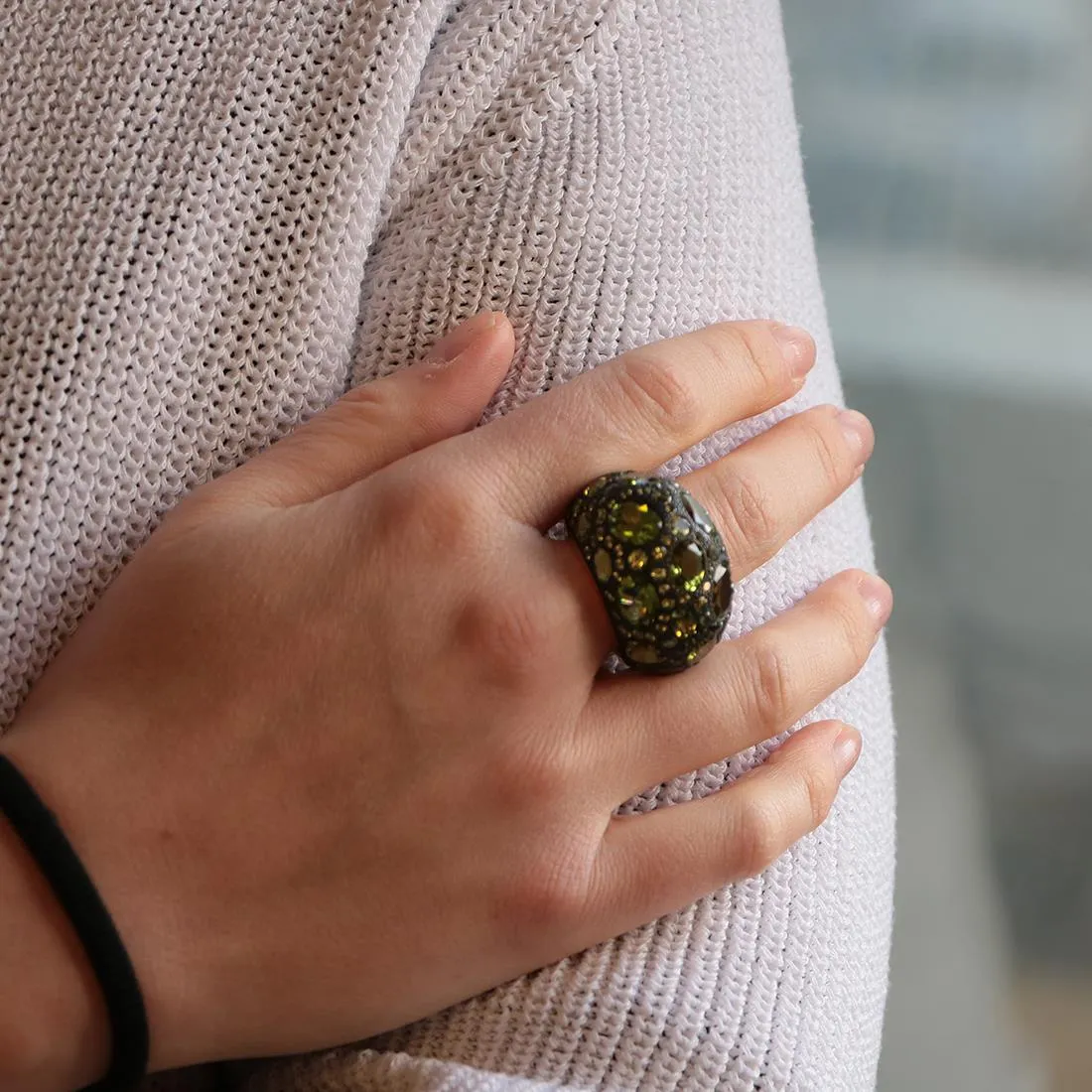 Anello in oro rosa e peridoto