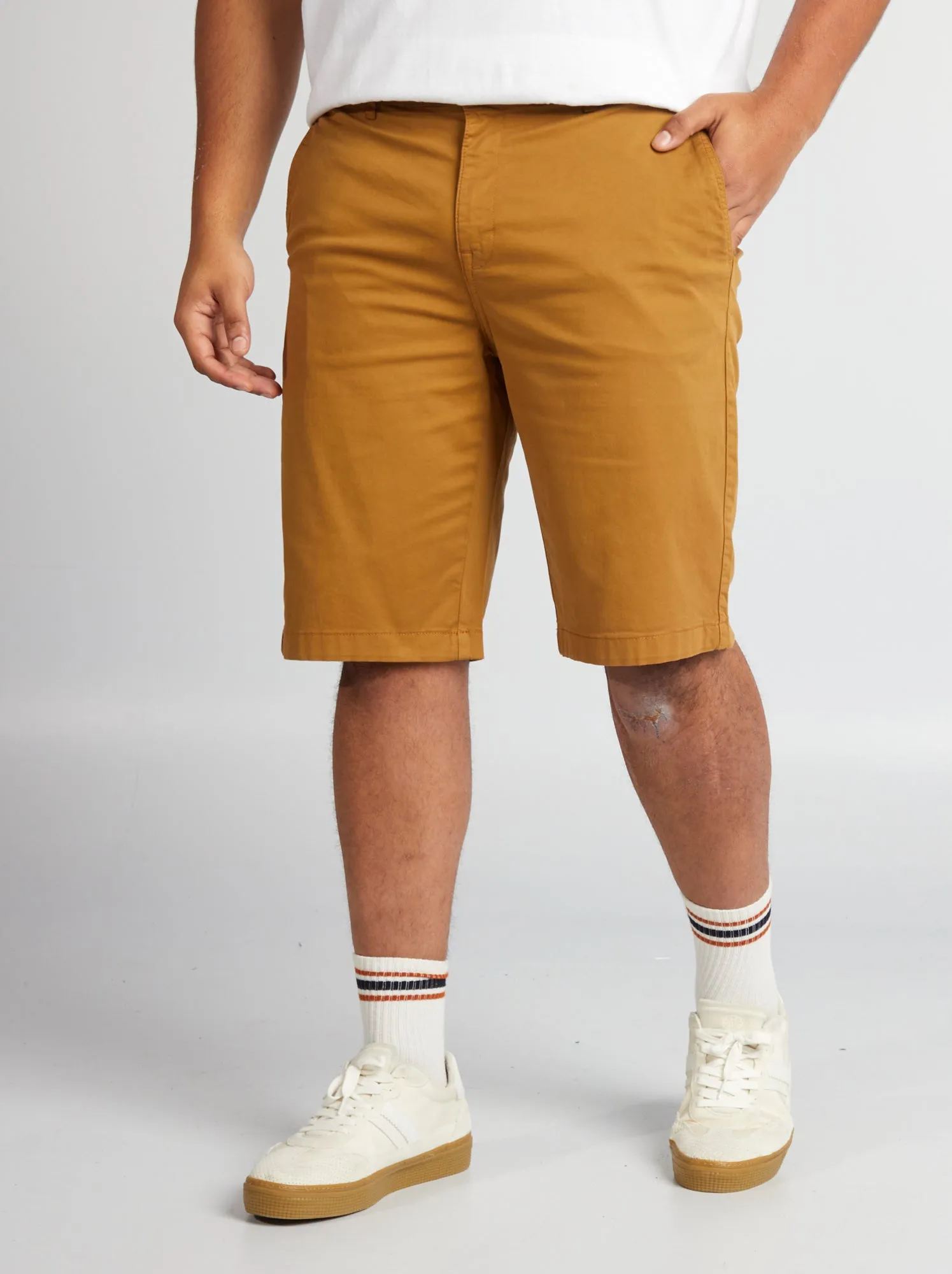 Bermuda chino - KAKI
