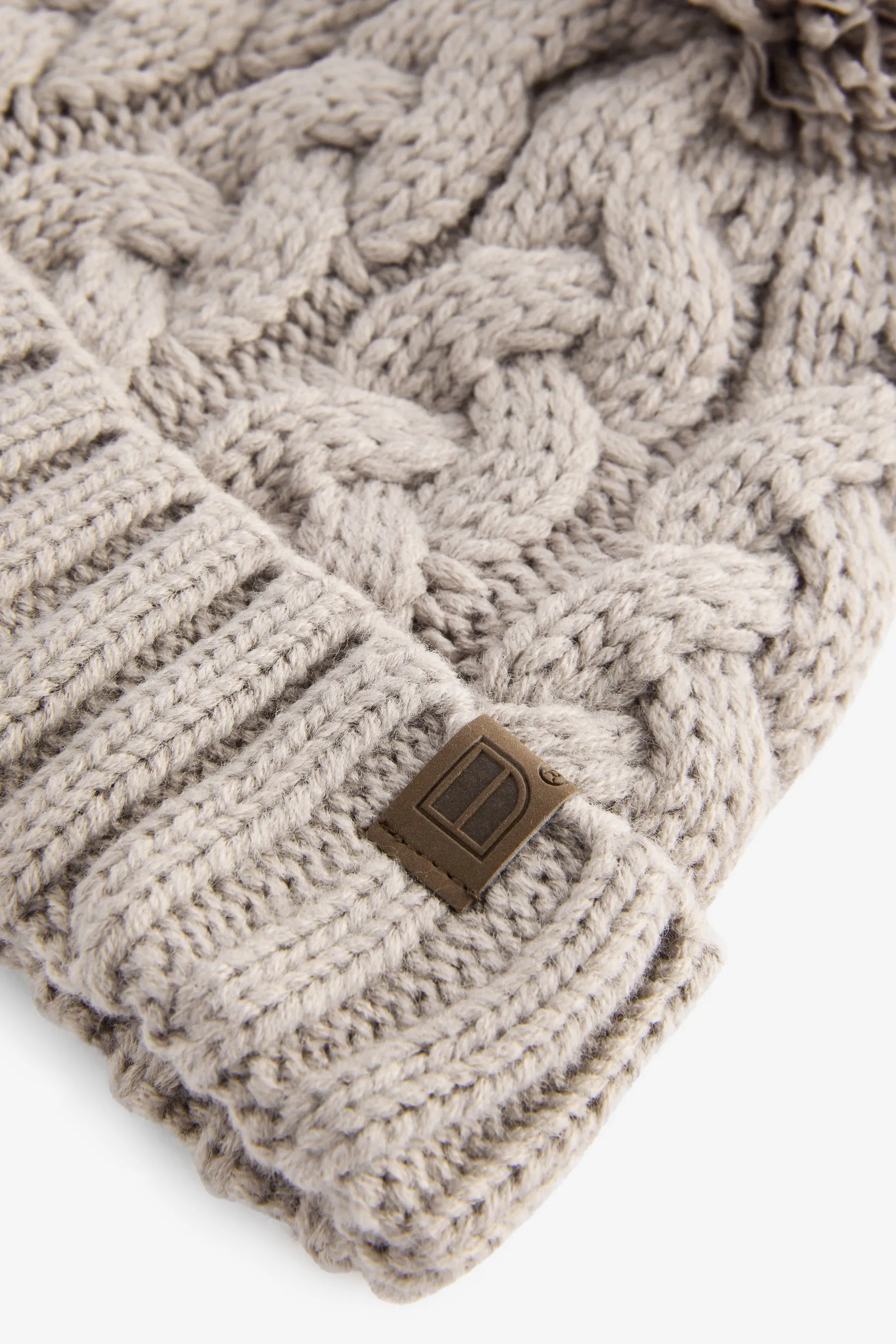 Cable Knit Pom Hat (1-16yrs)    