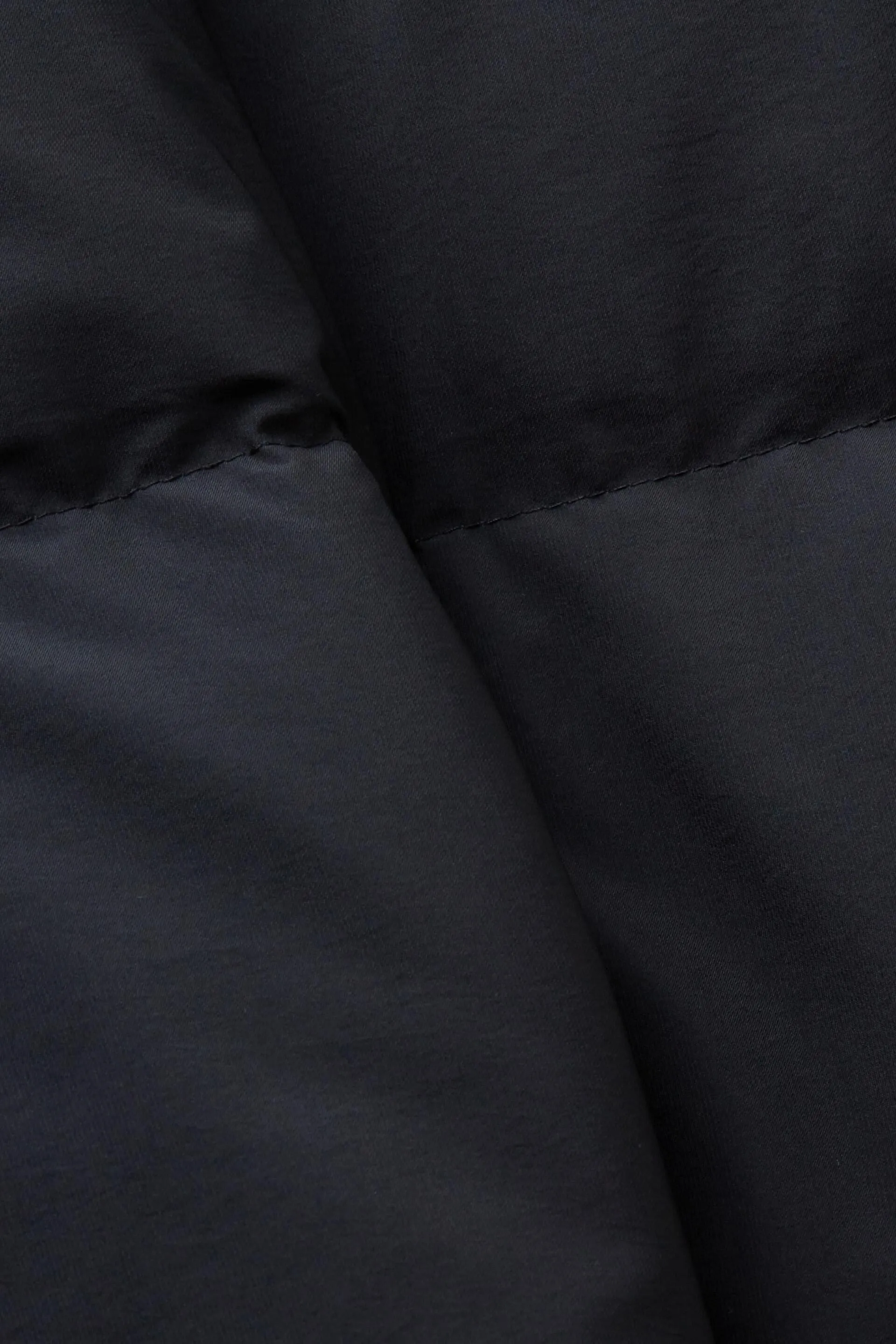 Cappotto a piumino con cappuccio
