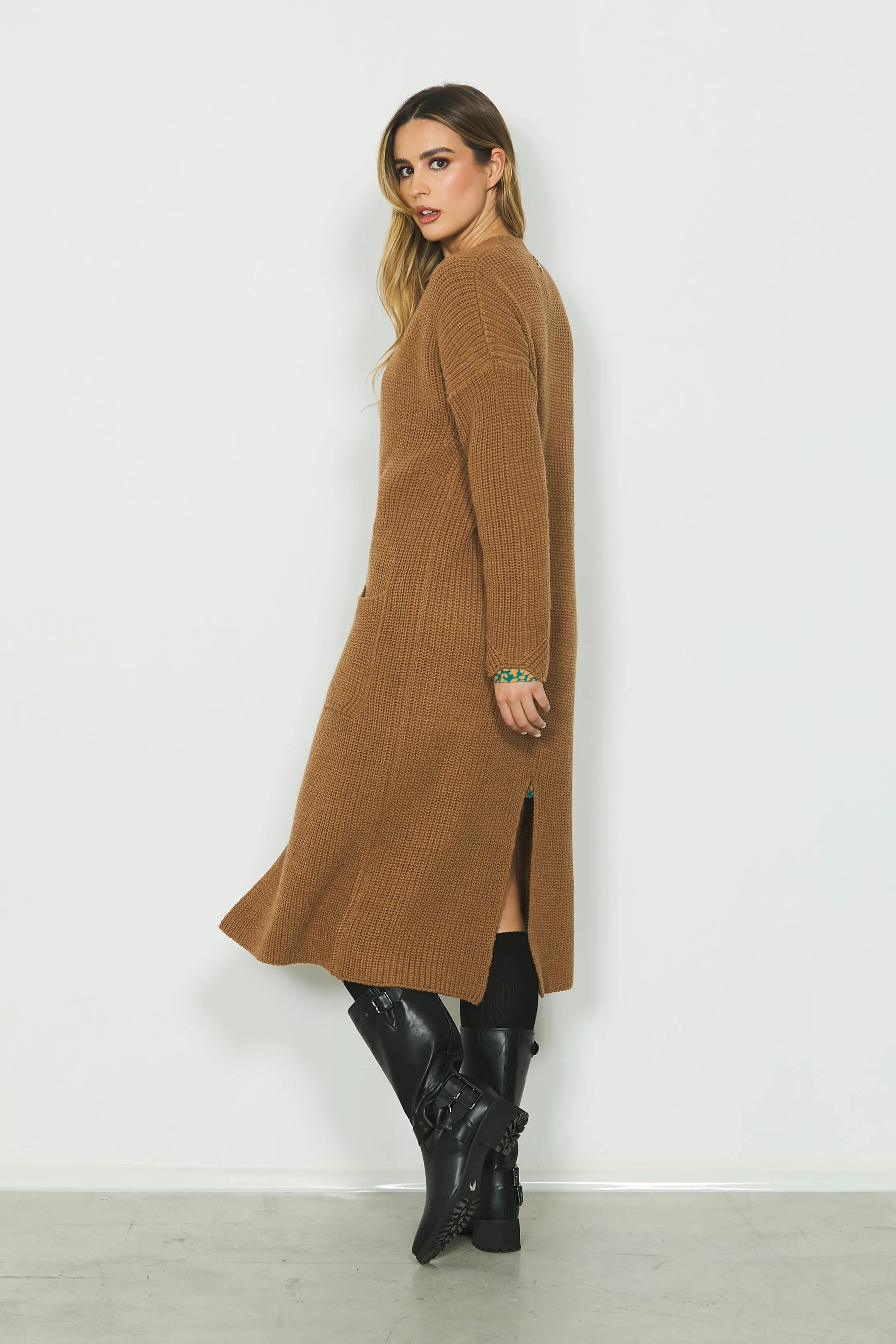 Cardigan KAYLA lungo manica lunga con bottoni più tasche toppa