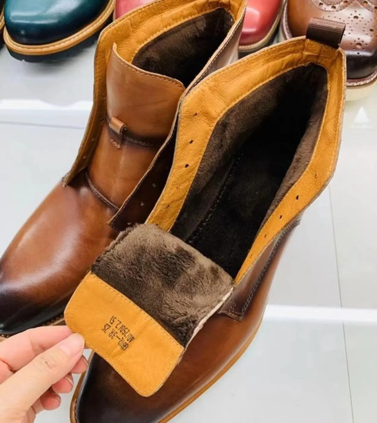 Chelsea Boots Uomo in vera pelle stile britannico 2023 Fashion Chelsea Boots Men