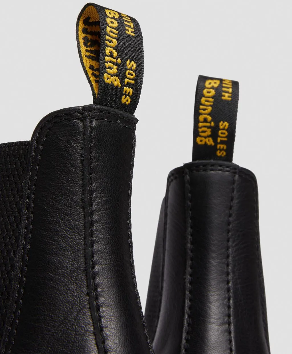 DR. MARTENS CHELSEA 2976 VIRGINIA