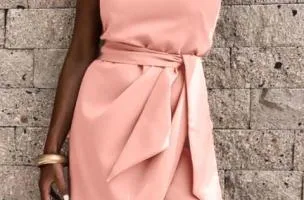 Elegante mini abito con cintura e gonna ad incrocio Ireland, rosa chiaro