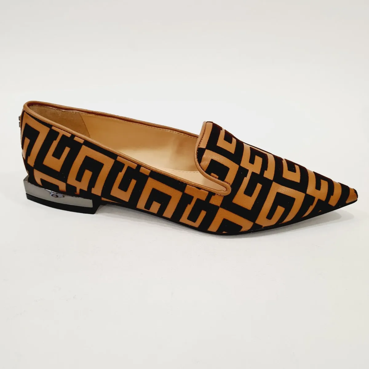 Guess Mocassino Camoscio Brown logo pelle  tacco 9 cm plateau interno 1 cm rif. G657