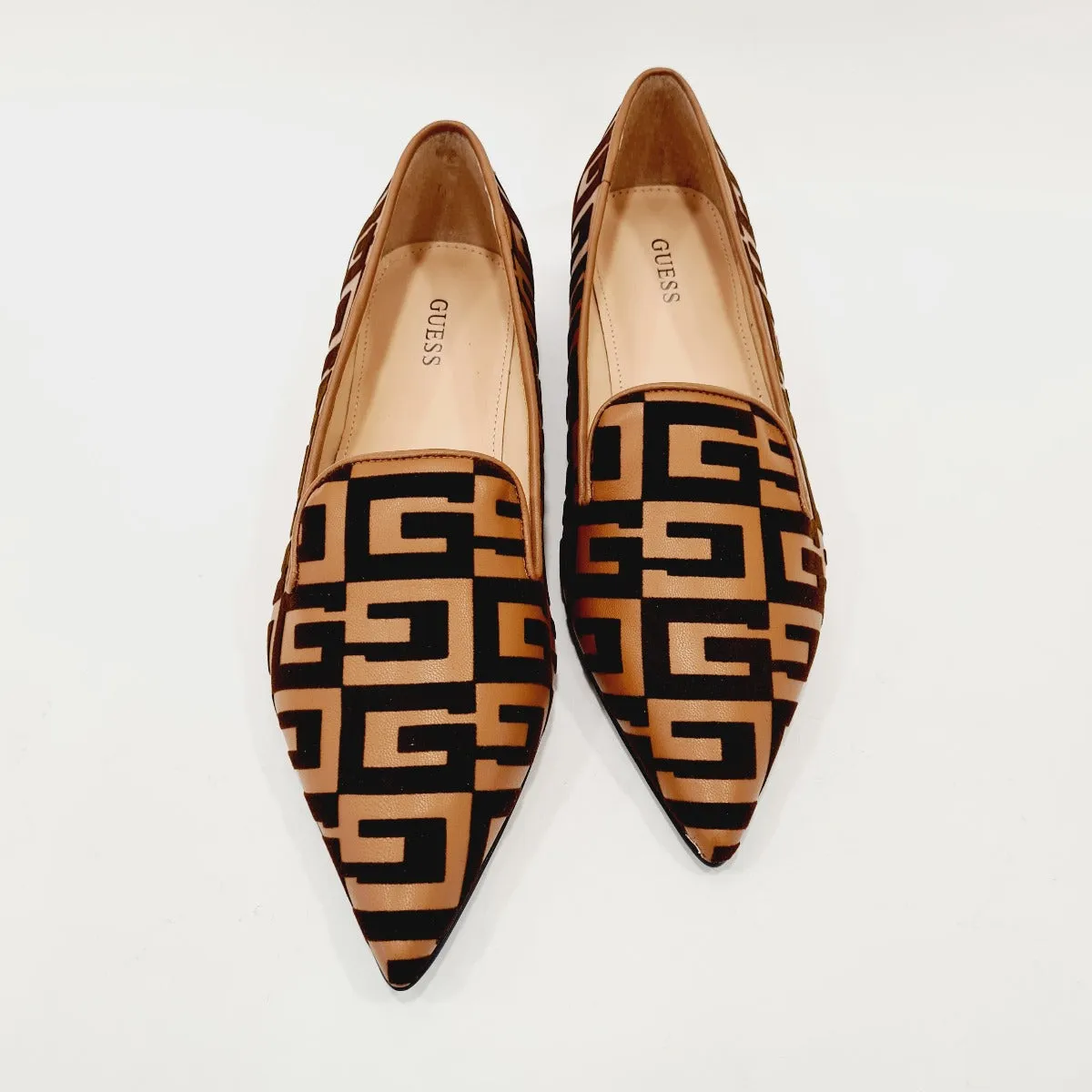 Guess Mocassino Camoscio Brown logo pelle  tacco 9 cm plateau interno 1 cm rif. G657