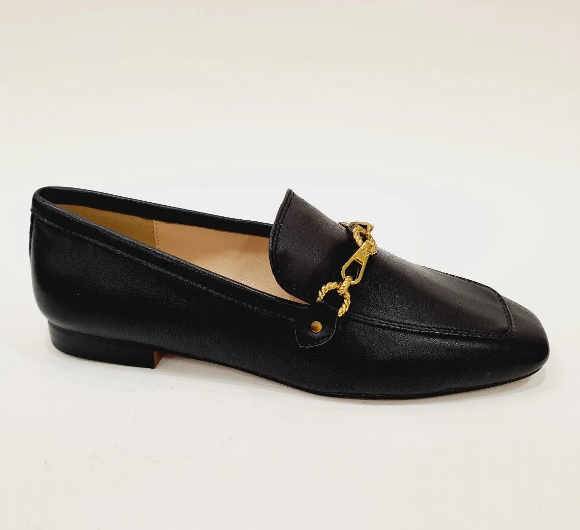 Guess mocassino donna pelle nero con accessorio oro rif.G633
