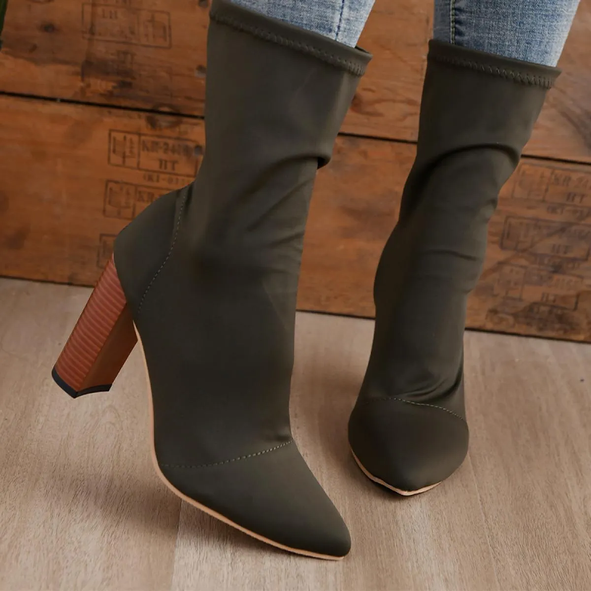 Inverno Tacchi Alti Scarpe Da Donna Grosso Stivaletti Chelsea Alla Caviglia Nuova Tendenza di Moda Pompe 2023 Goth Punta A Punta