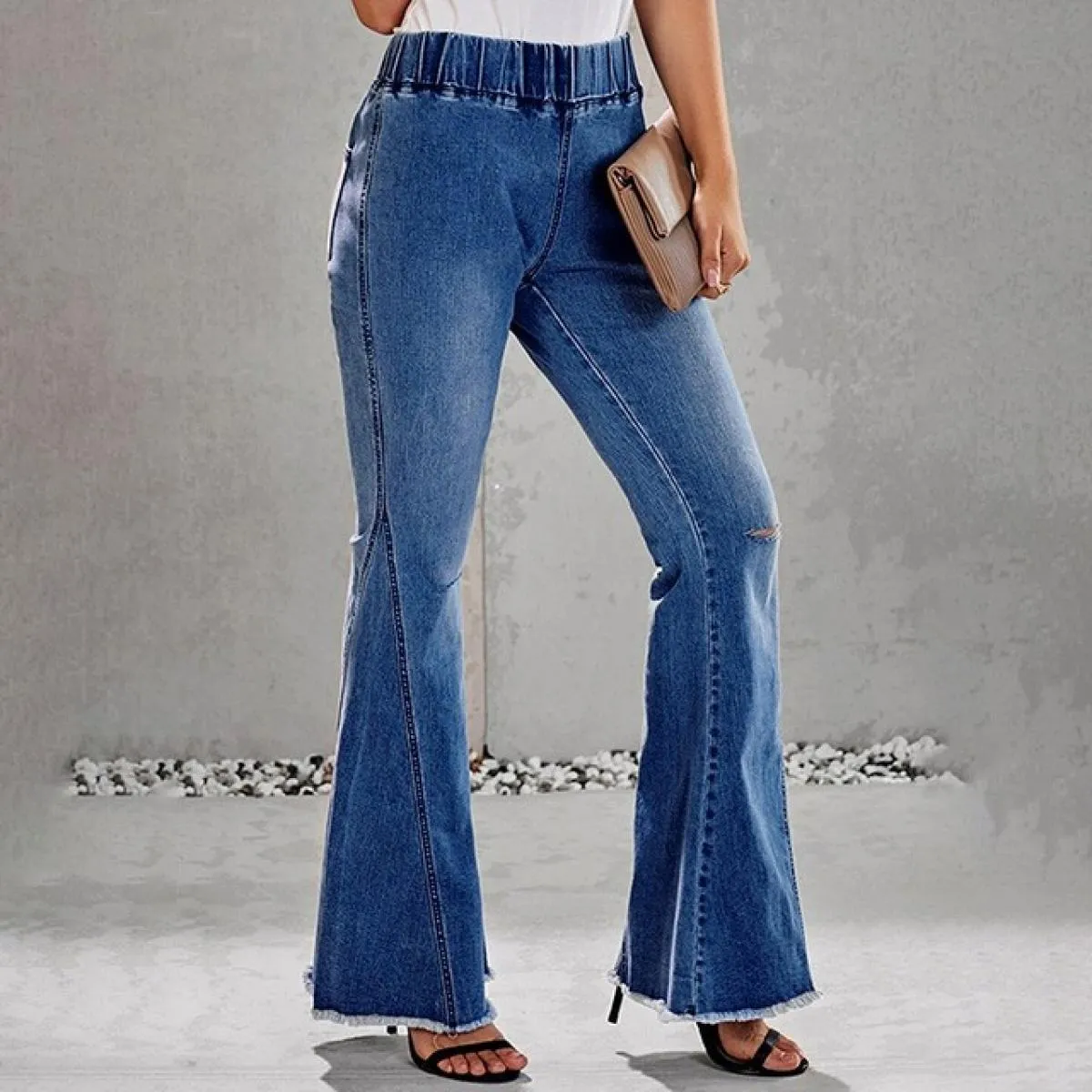 Jeans da donna a vita alta 2023 primavera nuovi pantaloni svasati blu scuro streetwear pantaloni in denim casual jeans con fondo