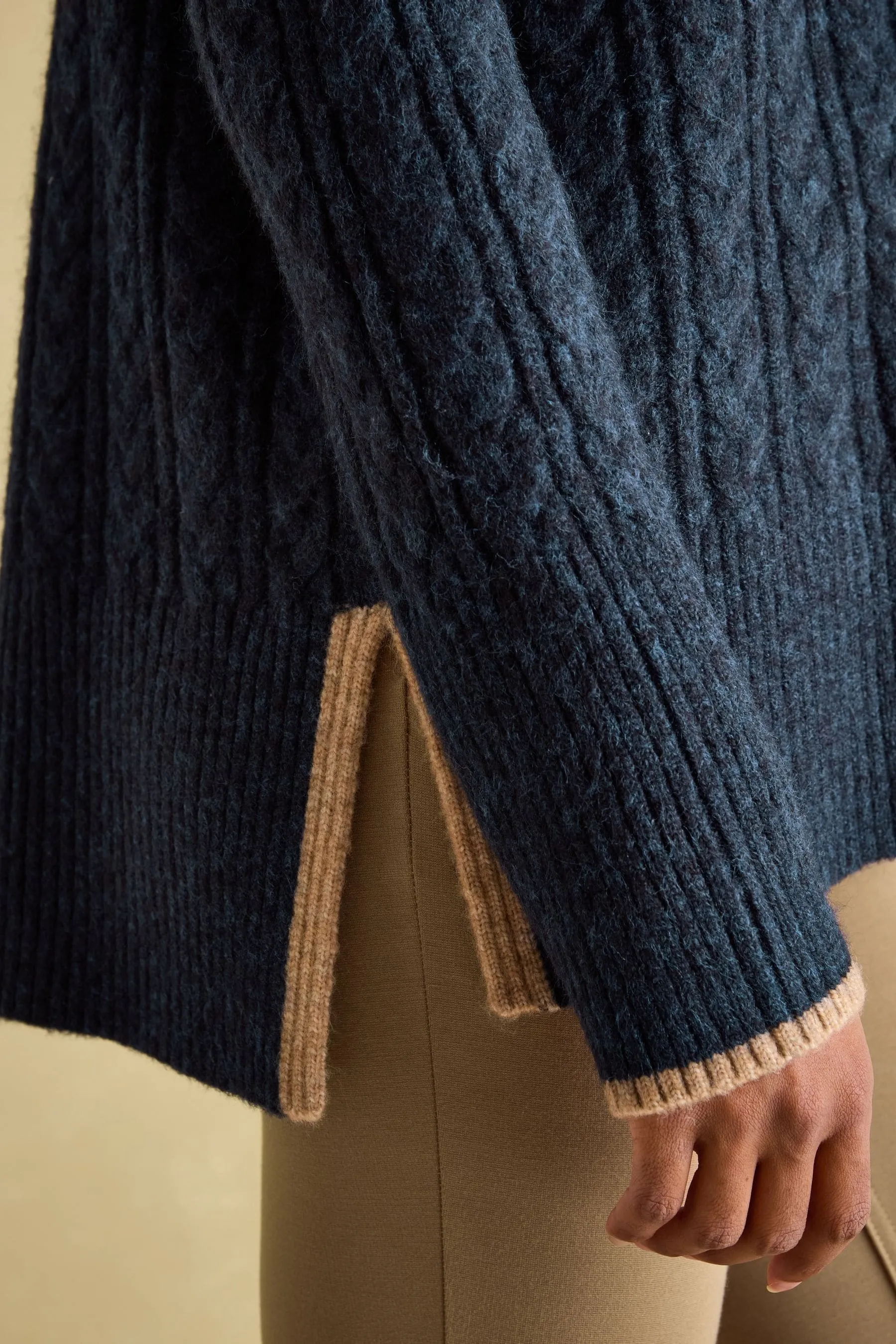 Joules Betsy Button Cavo a spalla Maglione    