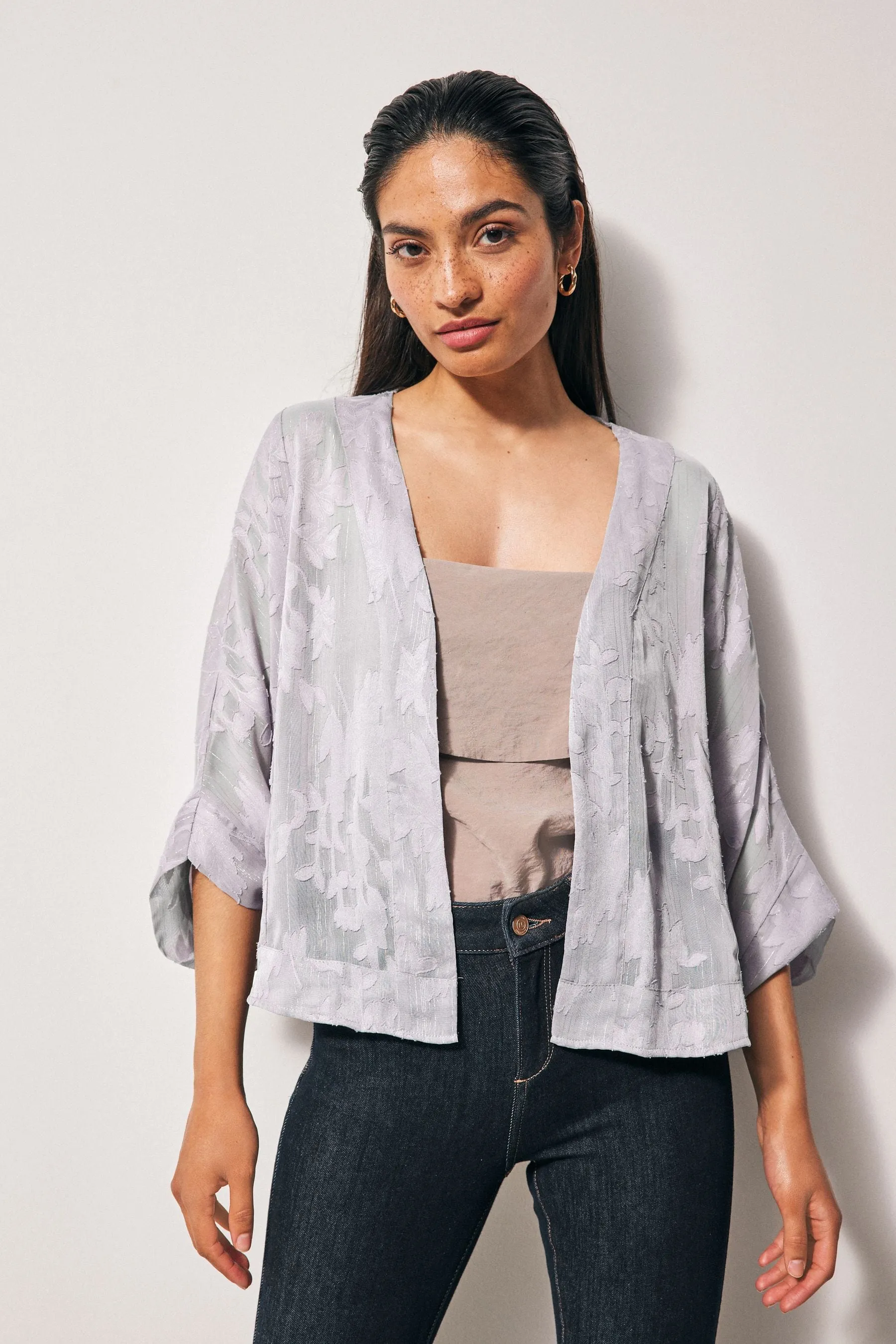 Kimono ricamato trasparente