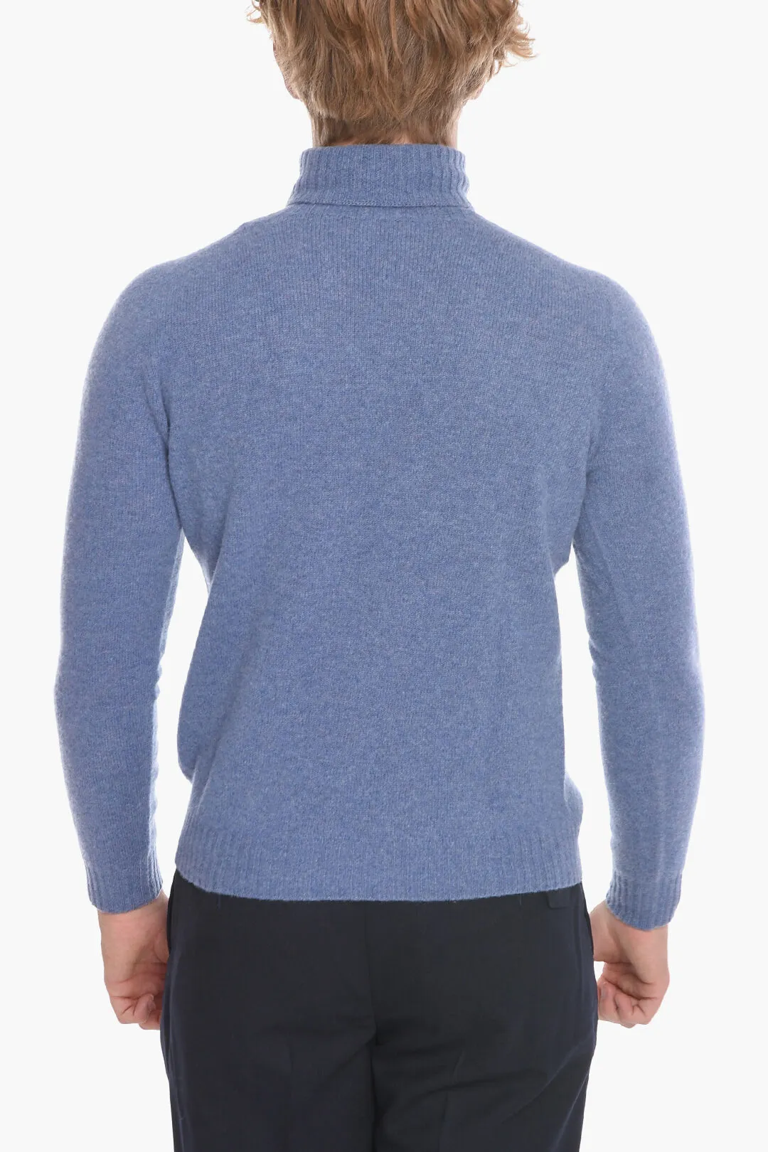 Maglia a Collo Alto in Lana Vergine