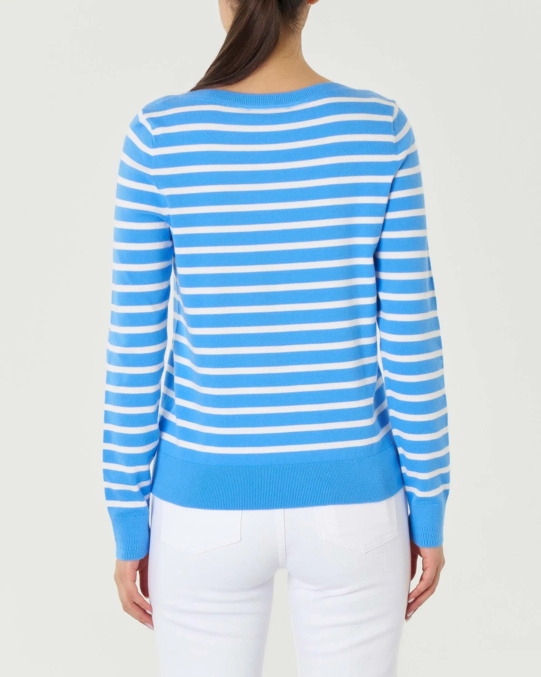 Maglia bianca a righe azzurre in misto cotone con scollo a barchetta