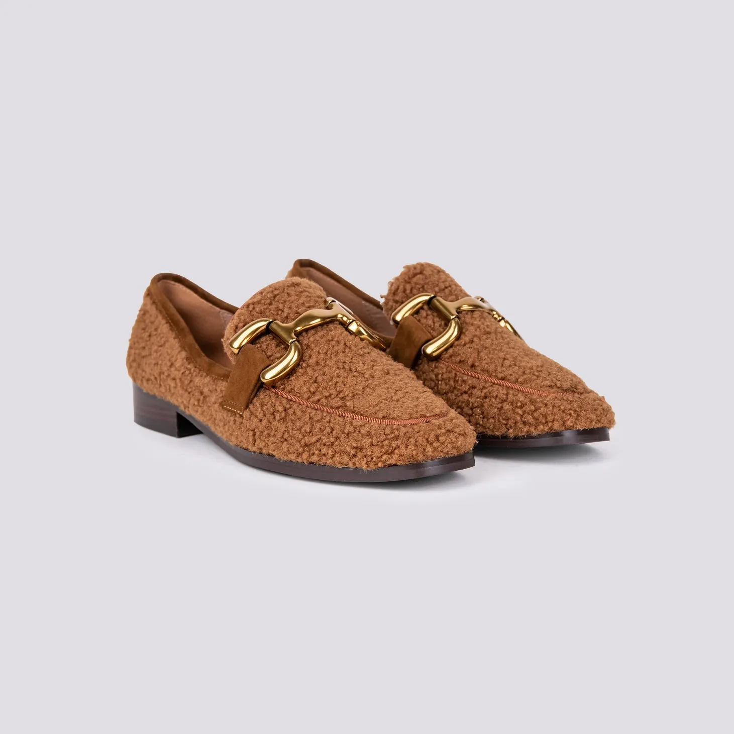 MOCASSINO CON MORSETTO FRONTALE IN TESSUTO BOUCLE MARRONE