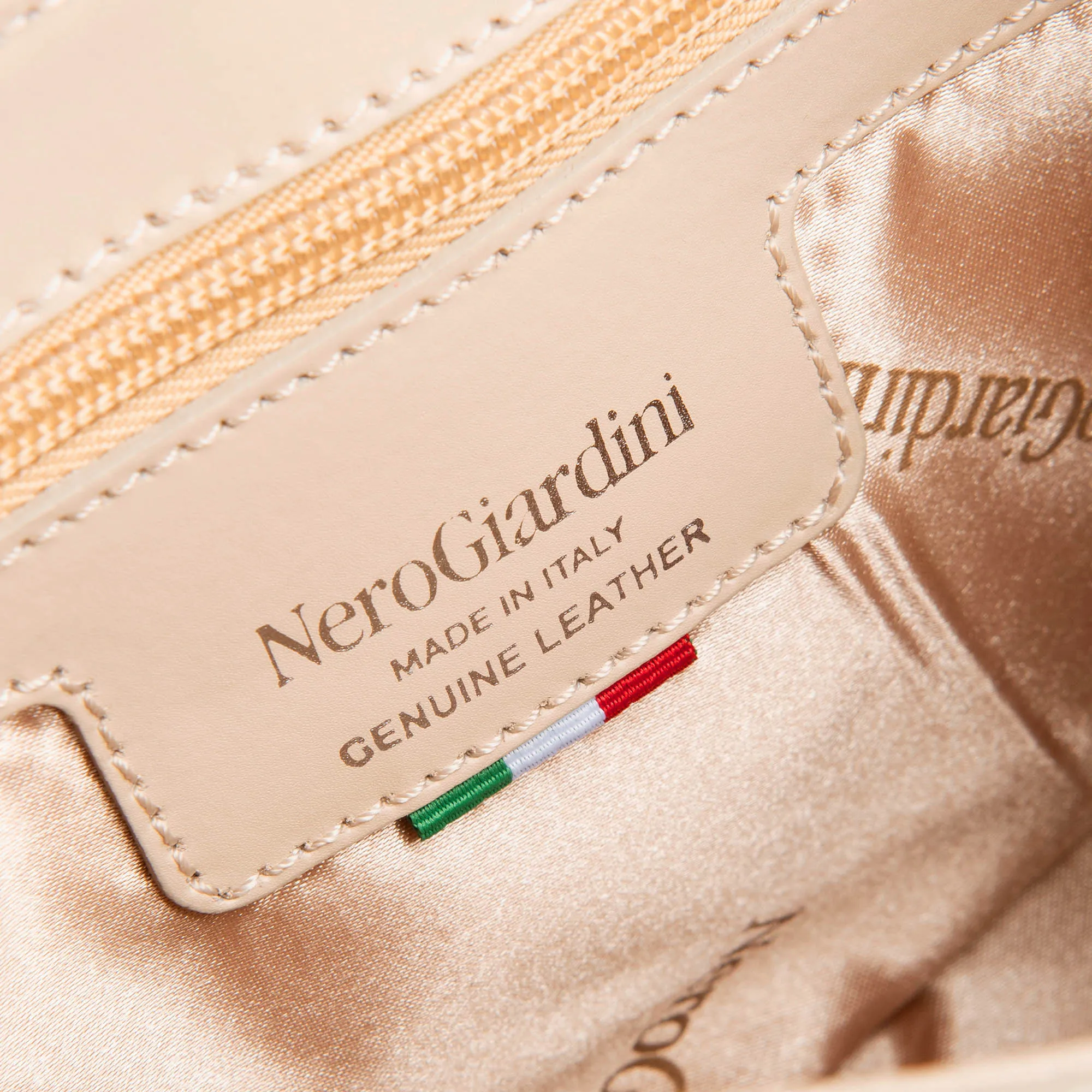 NERO GIARDINI Borsa a Tracolla Donna - Bianco modello E443710D