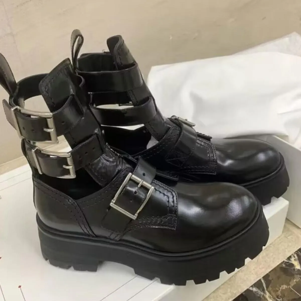New Trend Summer Platform Donna Stivaletti Chelsea alla caviglia Tacco medio Scarpe alla moda 2023 Goth Stivali da moto casual D