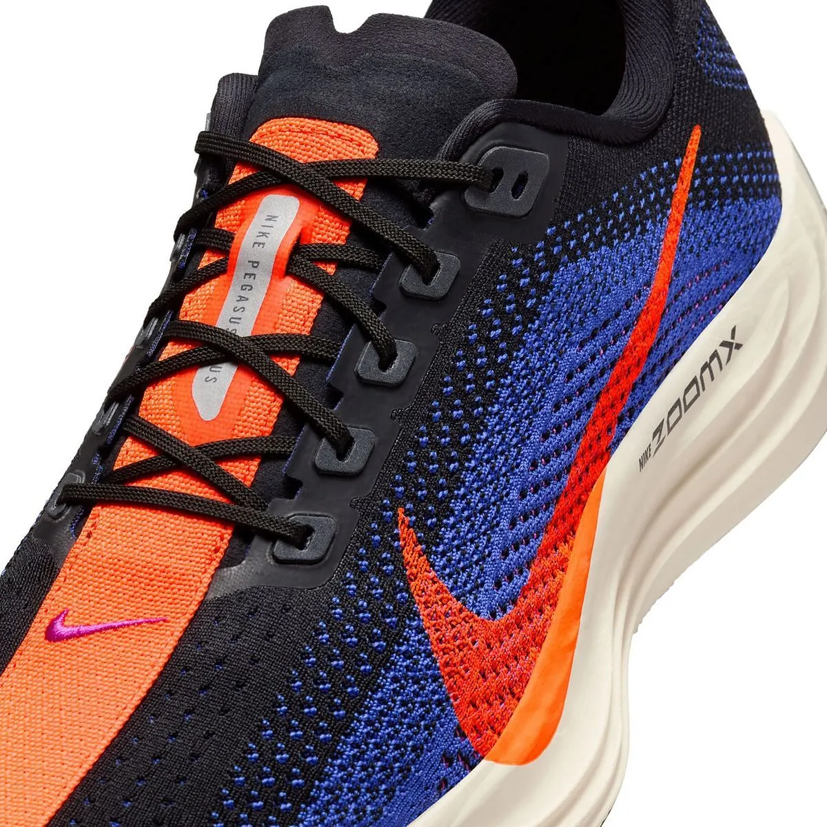      NIKE PEGASUS PLUS  