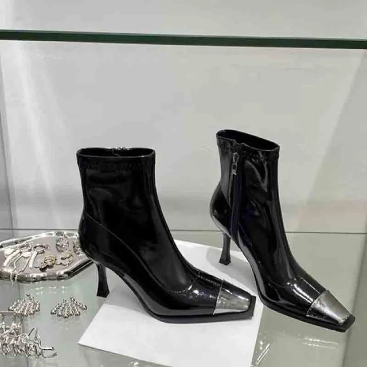 Nuova tendenza inverno donna scarpe con tacco medio tacchi a spillo stivaletti Chelsea 2023 pompe vestito da moda Goth punta qua