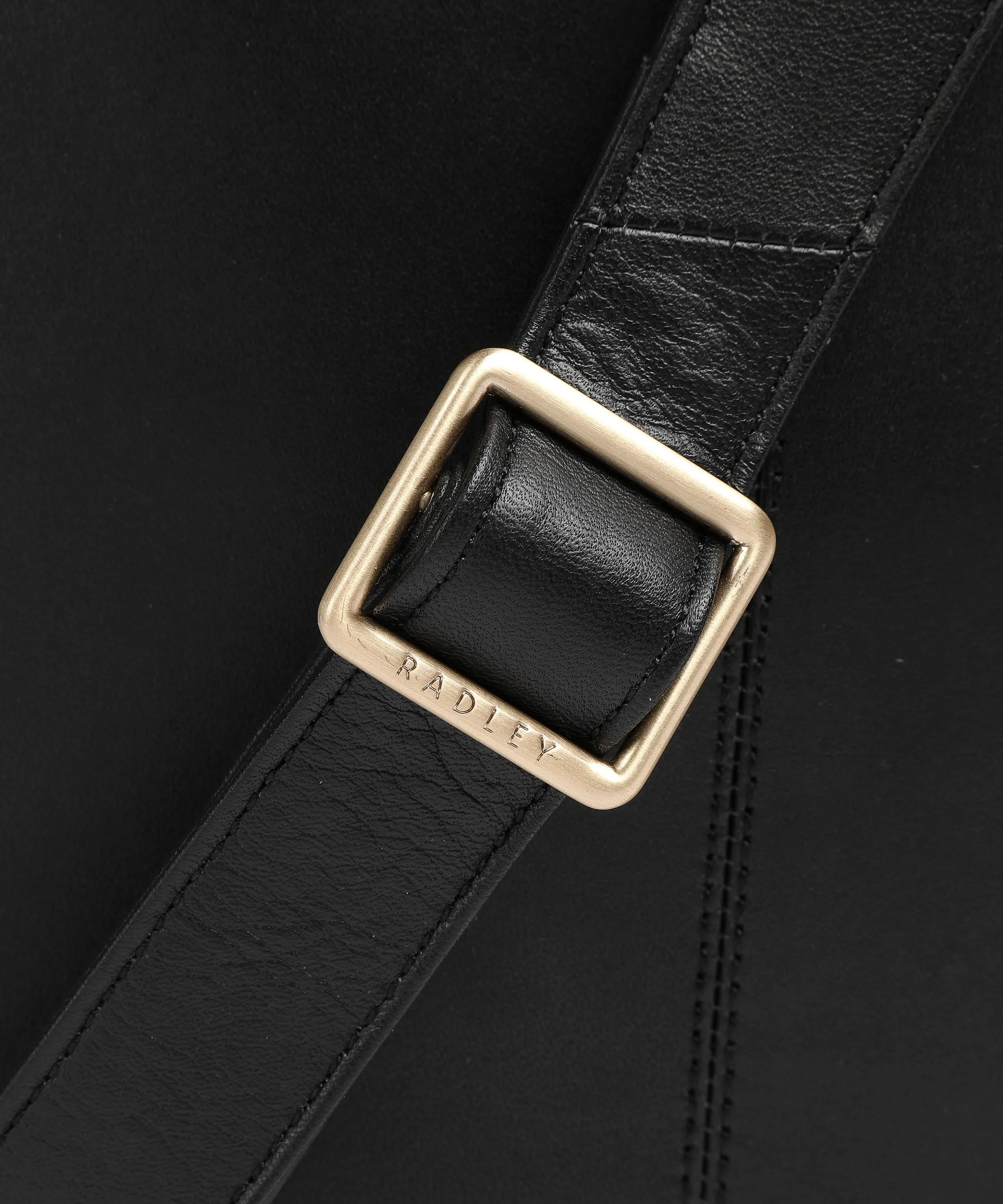  Radley London Pockets Borsa a tracolla pelle di vacchetta finemente grana nero  