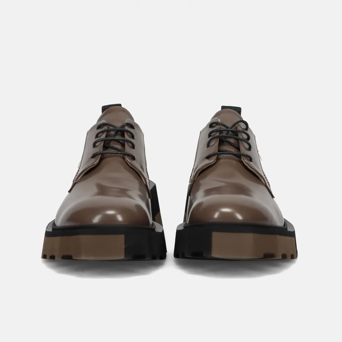 Scarpa derby da donna Fabi tortora in pelle con suola bicolore