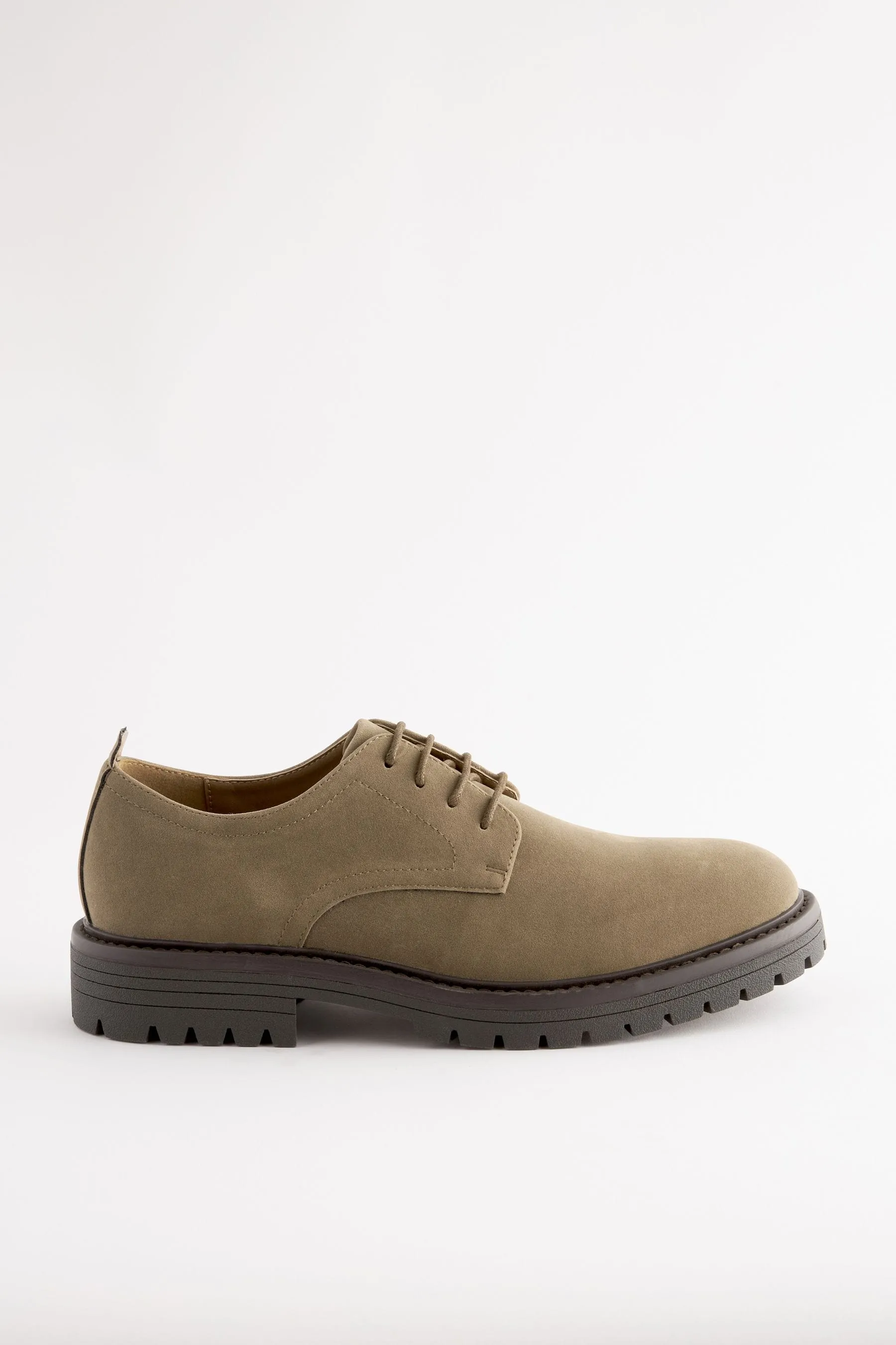 Scarpe Derby con suole a carrarmato    