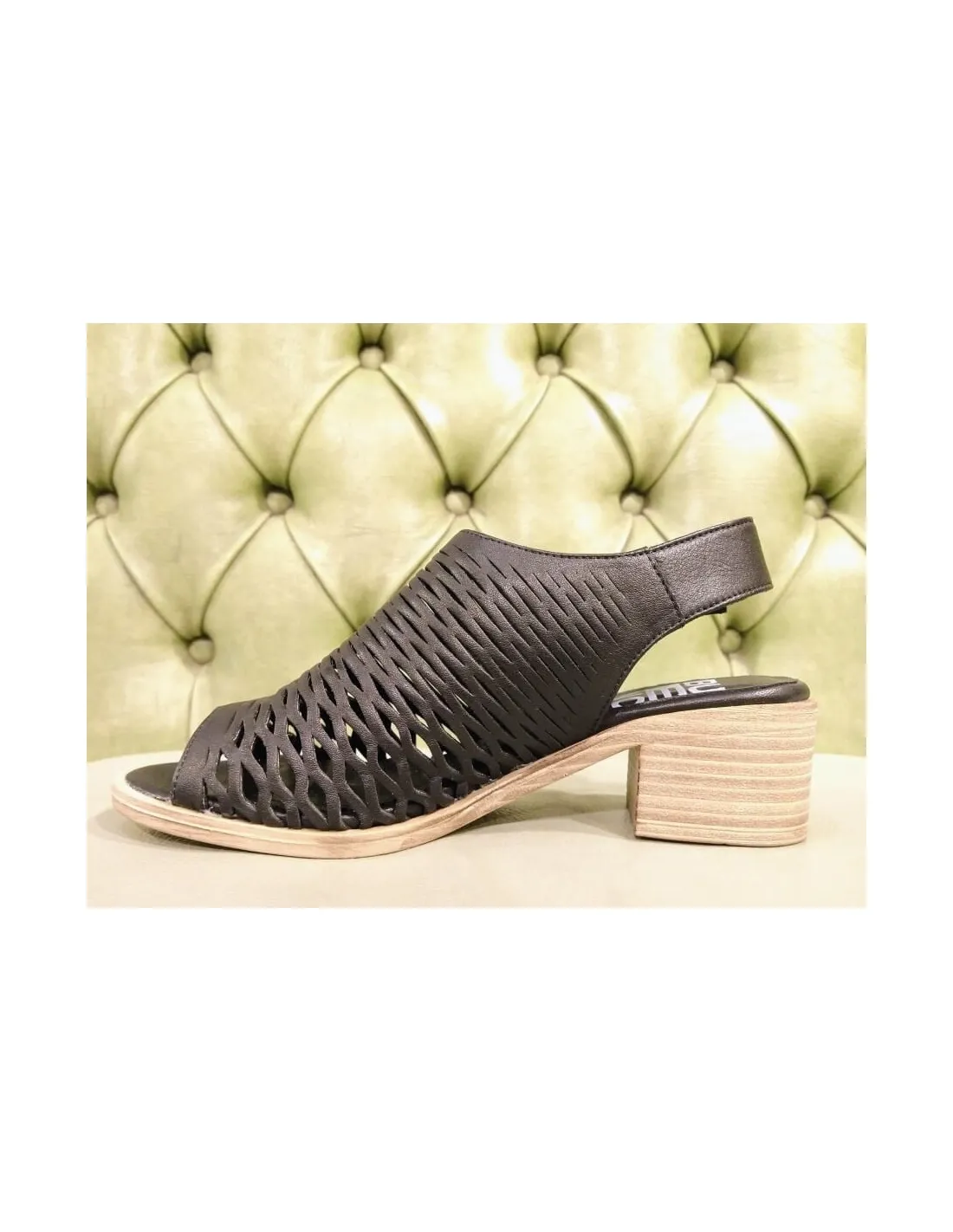 Scarpe spuntate nere