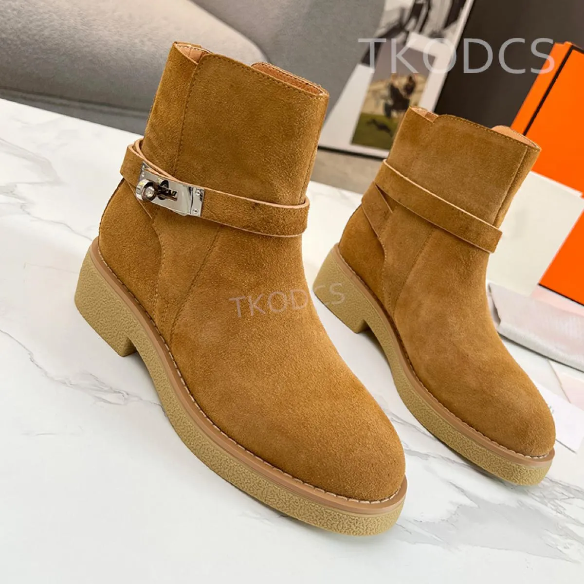 Stivaletti slip on in vera pelle da donna Stivaletti con plateau fatti a mano con fibbia in metallo Stivaletti corti con punta t