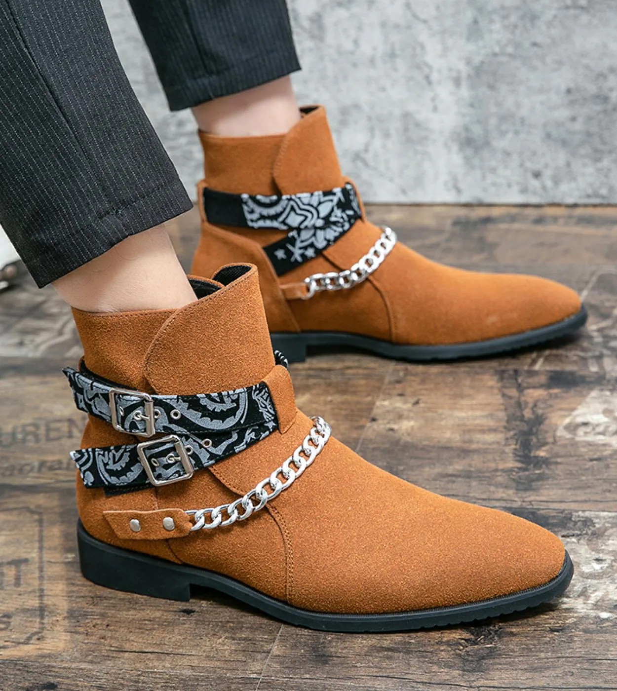 Stivali Chelsea in morbida pelle scamosciata da uomo di marca di lusso Stivaletti stile finto spesso Stivali invernali da uomo c