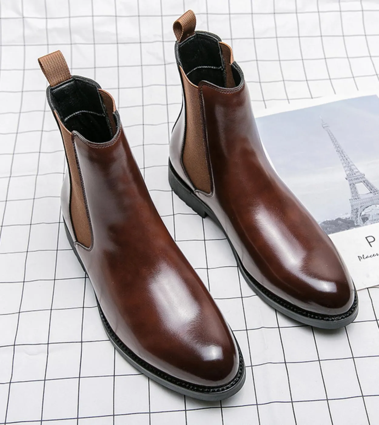 Stivali Chelsea in pelle marrone Stivali Chelsea marroni da uomo Outfit Uomo marrone