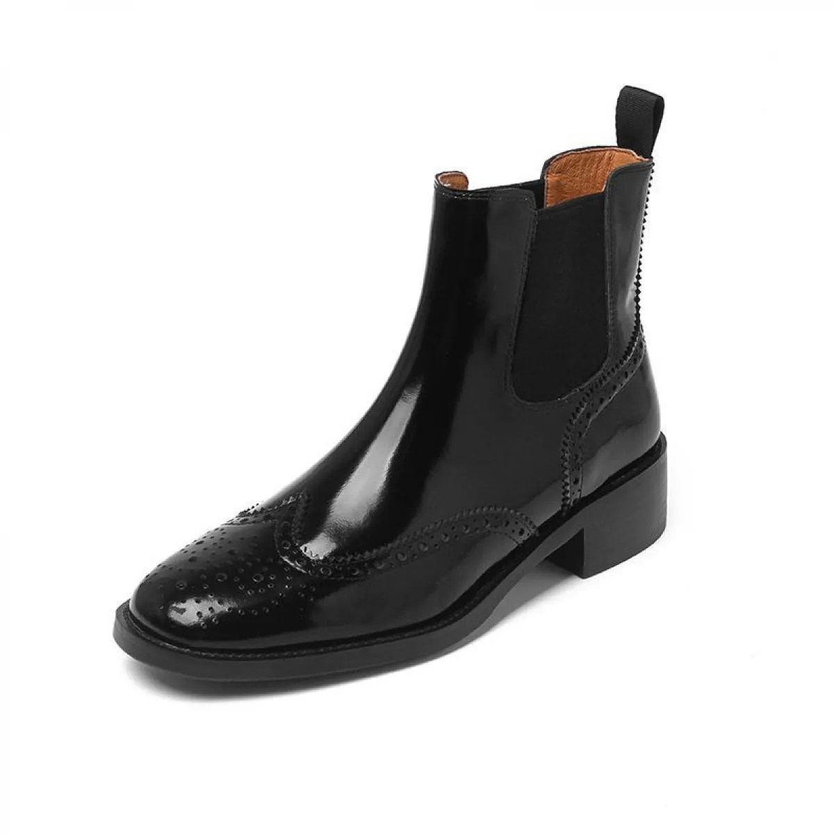 Stivali Chelsea moda donna stile britannico Tendenza nera Scarpe in pelle di mucca Ragazze Carving Brogue Autunno Inverno Cavigl