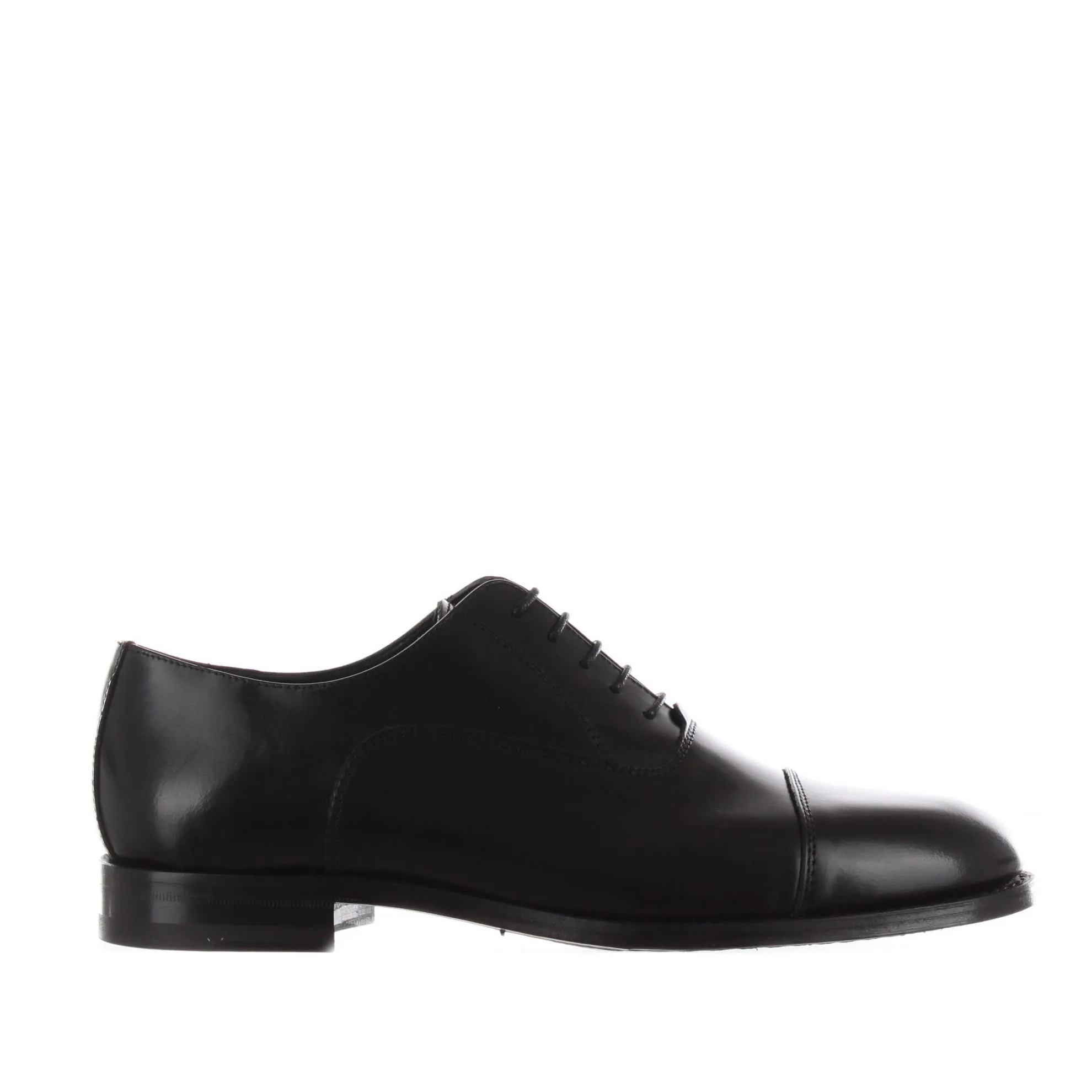 Stringata oxford in pelle spazzolata