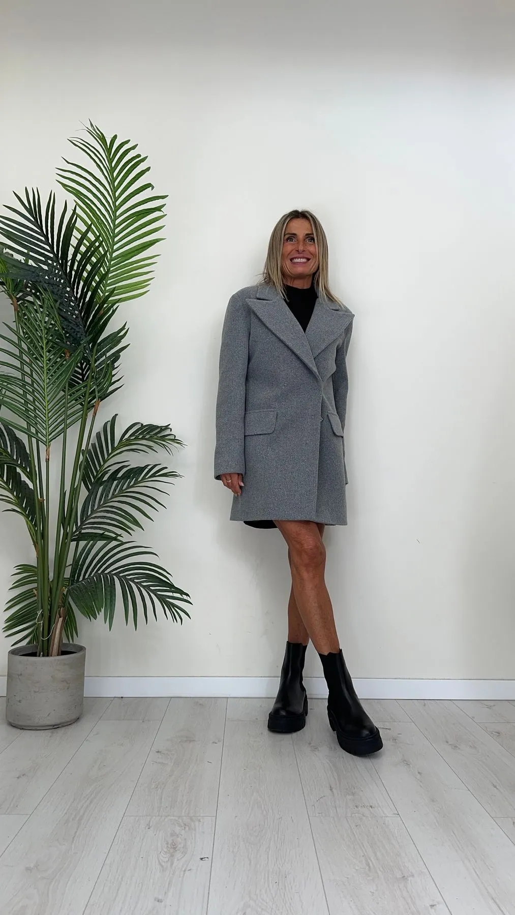SUSYMIX - PP73T532 - CAPPOTTO DOPPIOPETTO IN PANNO CON BOTTONI A PRESSIONE