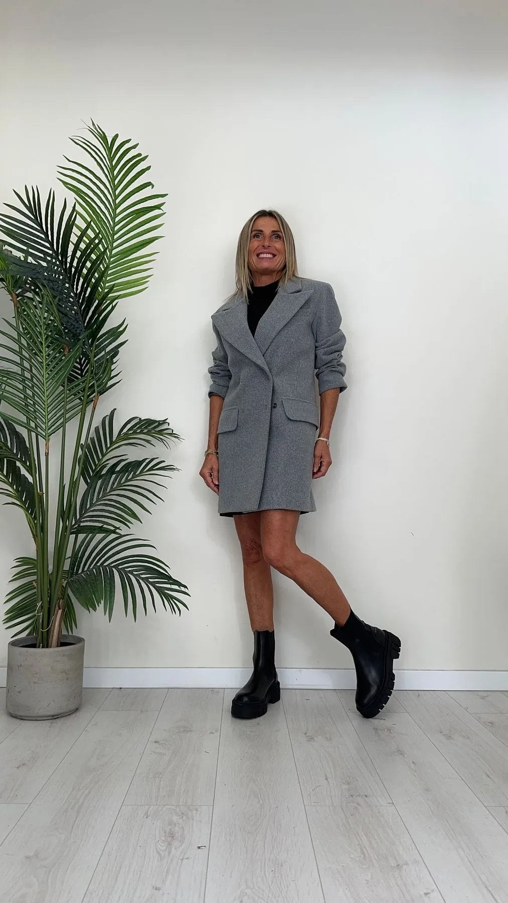 SUSYMIX - PP73T532 - CAPPOTTO DOPPIOPETTO IN PANNO CON BOTTONI A PRESSIONE