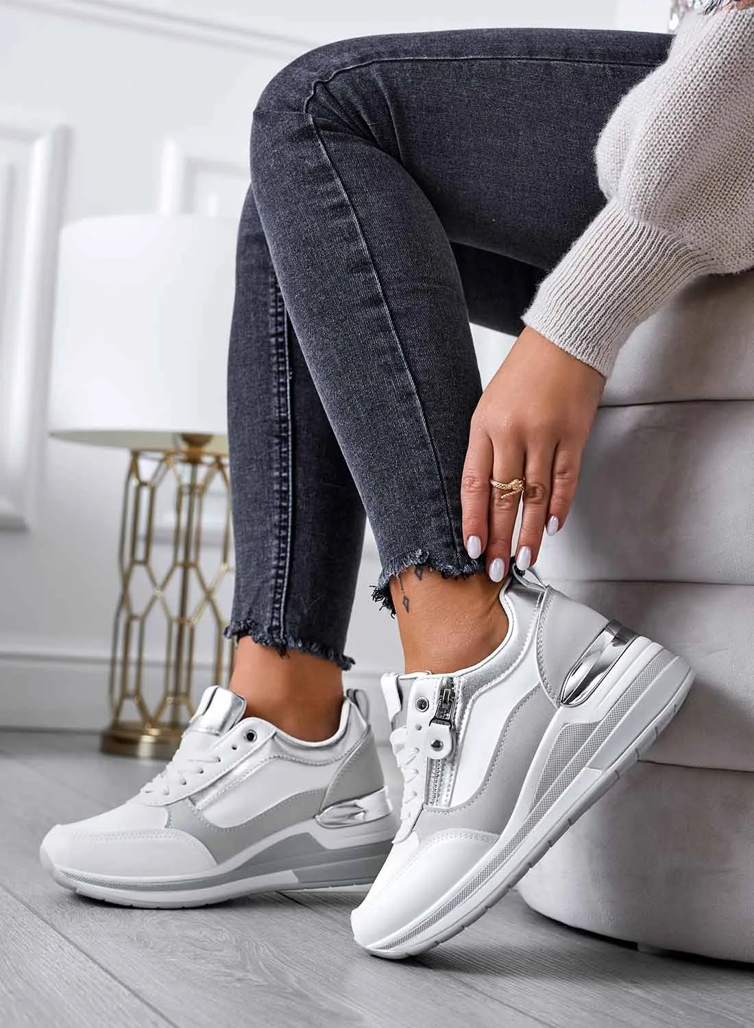 VALENTINA - Sneakers bianche con inserti argento