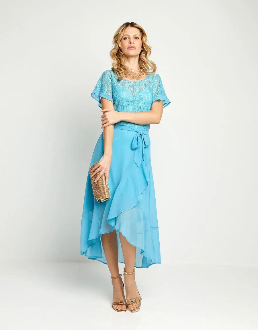 Vestito con pizzo e balze