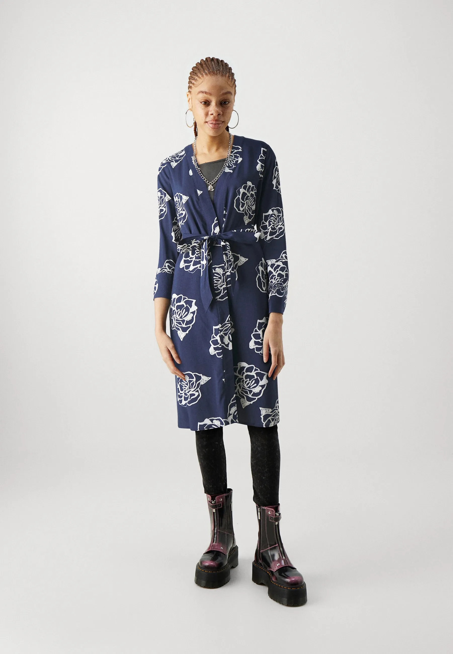 VMEASY BELOW KNEE KIMONO - Giacca leggera
