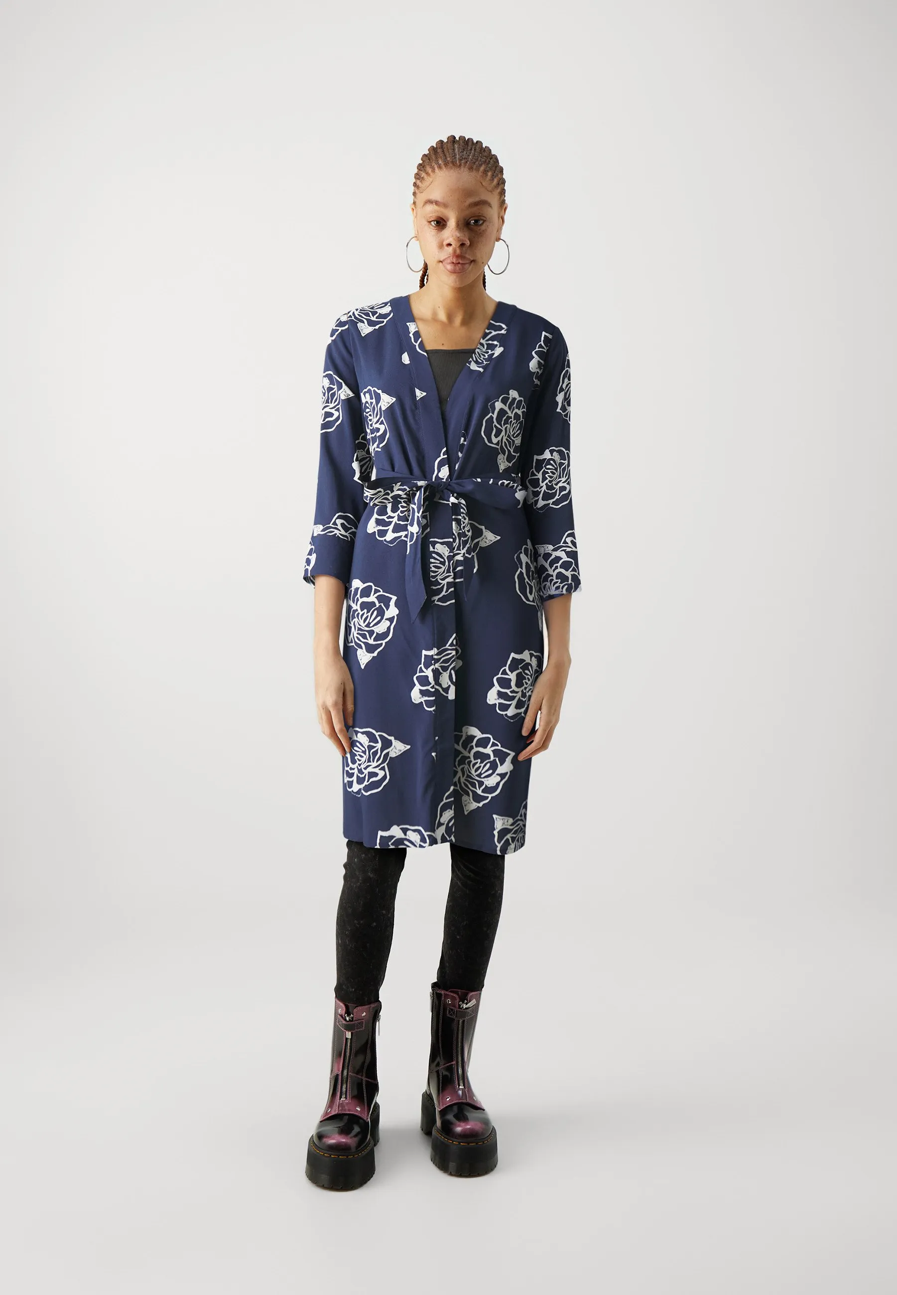 VMEASY BELOW KNEE KIMONO - Giacca leggera