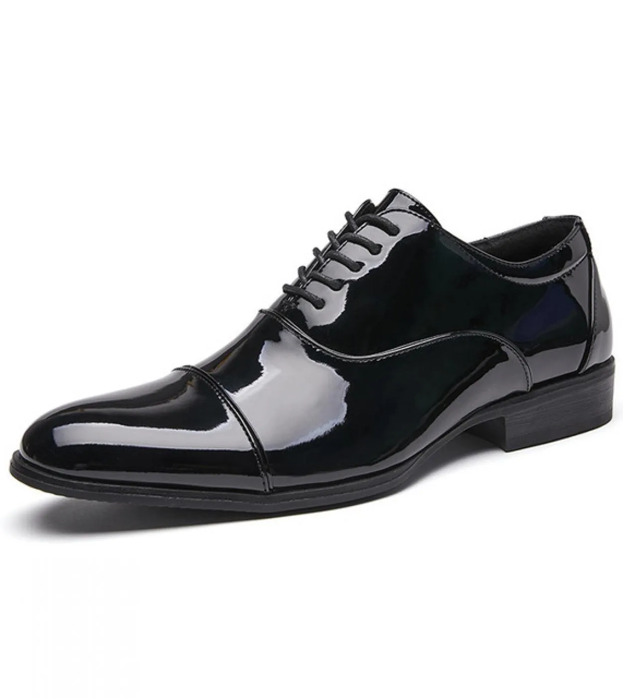 White Man Wed Shoe Patent Leather Men Leather Business Oxford Scarpe da sposa maschili lucide